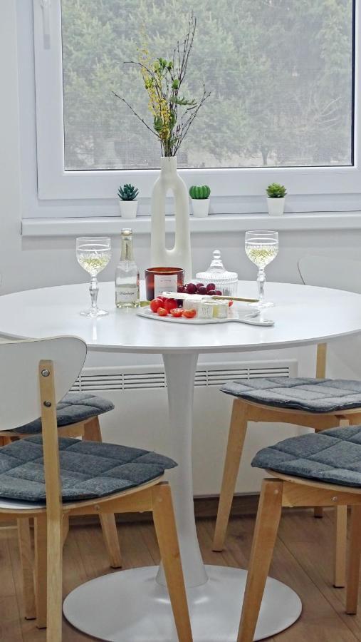 No15 Apartment *